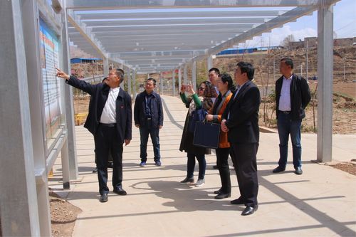 西宁市纪委,财政局,审计局一行领导莅临千紫缘实地考察指导工作