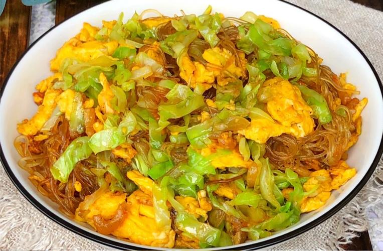 厨房萌新必学家常菜,简单几步就能搞定的包菜粉丝,赶紧get起来