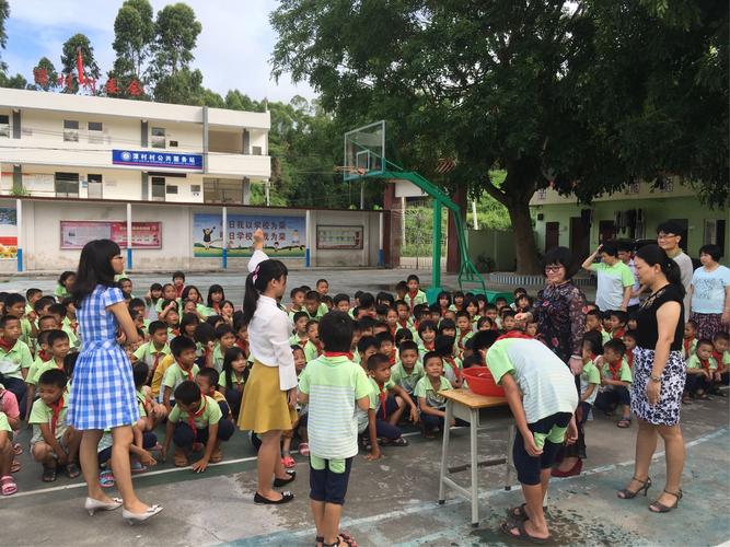 2017潭村小学防溺水体验课
