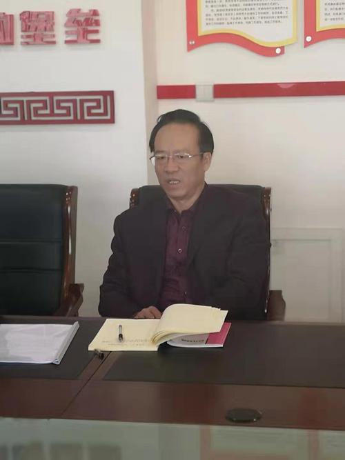市政协副主席刘春峰带领课题组成员集体讨论"智慧城市建设"常委会调研