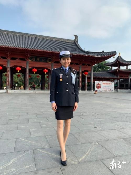 战疫情莞警行③"窗口玫瑰"赖德英:让户政窗口成为警民