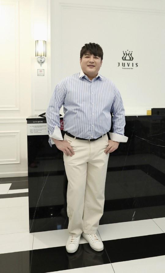 组图:sj神童肉脸消失减肥效果明显 曾宣布要甩肉82斤