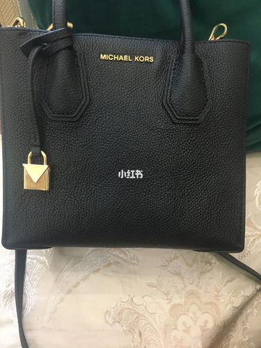 mk包包,用了一段时间,求大神鉴定一下,谢谢_mk包包_时尚_箱包
