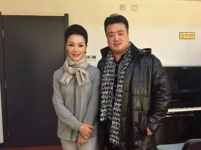 头条| 娄烦出了个军旅青年男高音歌唱家,他把歌曲唱到