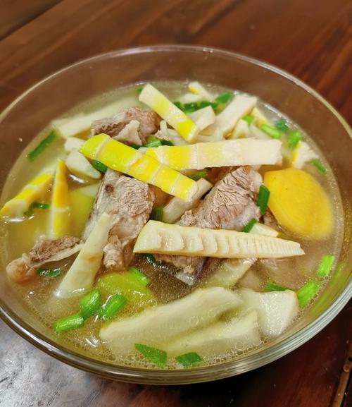 春笋排骨汤