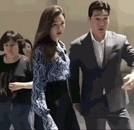 (图源:naver) 好多网友都说:妈呀,真的是千颂伊本人了!