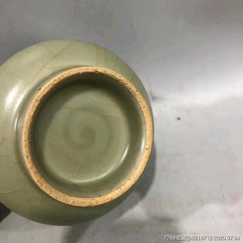 宋龙泉窑渣斗