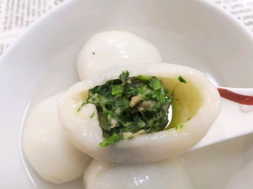 气息荠菜鲜肉汤团的做法