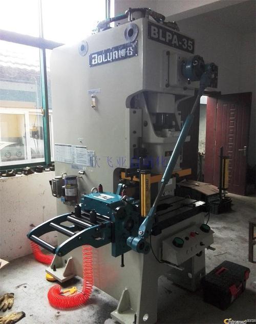 滚轮送料机 高速冲床滚轮送料机 冲压机械式送料机 欣飞亚厂家供应