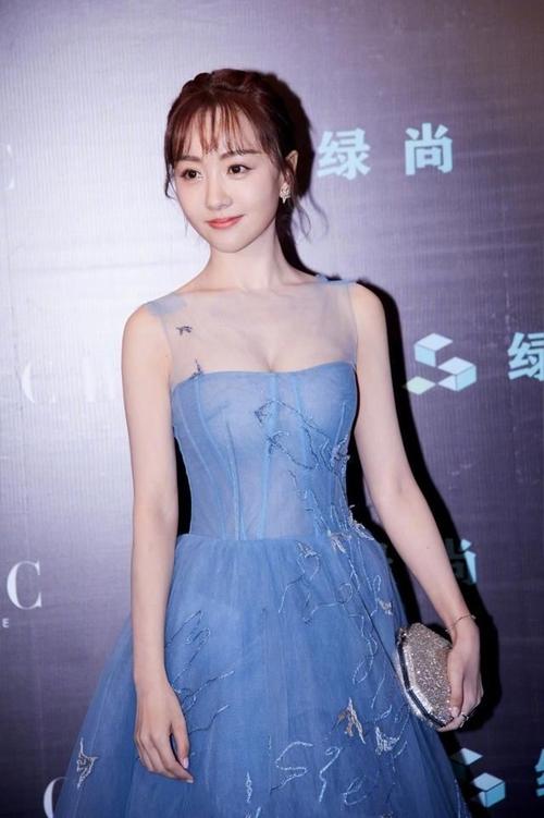 杨蓉