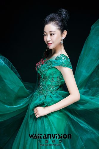 青年歌唱家李雪打造新作《爱在新时代》歌唱美好生活