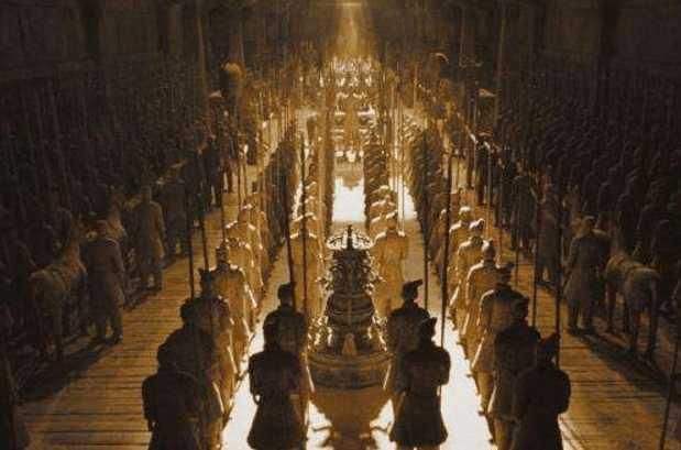 秦始皇的守墓人二十年一轮回,只因太"强大",最终选择隐姓埋名!