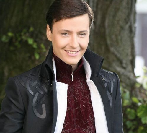  p>维塔斯(vitas),原名 a target="_blank" href="/item/维塔利·弗