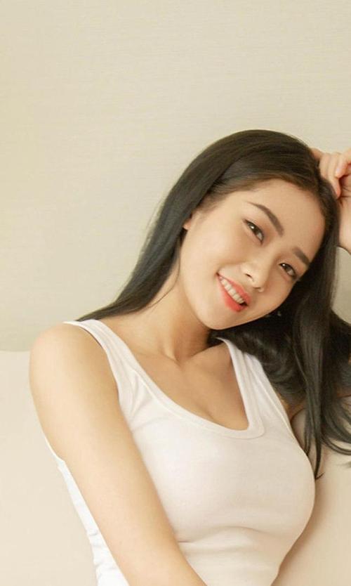 清纯美女方子萱性感甜美写真