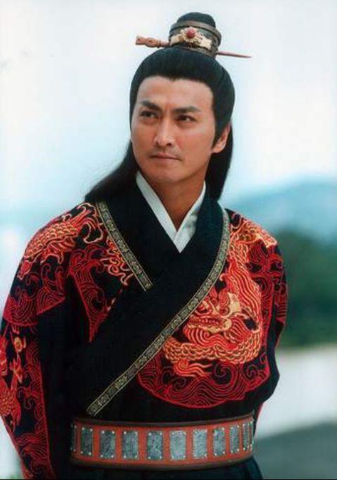 九,2004年的古装武侠剧《无忧公主》,何家劲和俞飞鸿领衔主演,何家劲