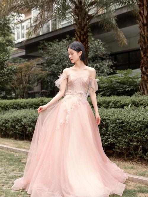 夏朵蘭|仙女系礼服,想奔跑着去恋爱_婚纱_礼服_恋爱_婚礼_求婚_宴会