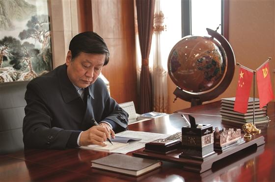 张继瑜 郭兴银 做强传统产业 壮大新兴产业 山西省平遥煤化(集团)