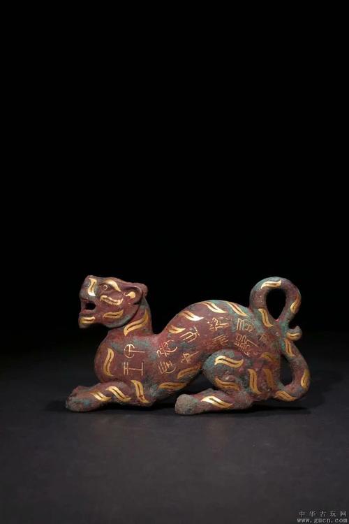 【汉代:铜胎金银错虎符】