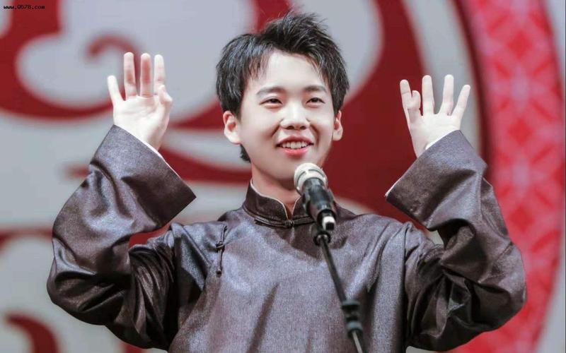 郭麒麟半年参演十部综艺两部戏剧郭德纲傲娇吐槽他演技随我