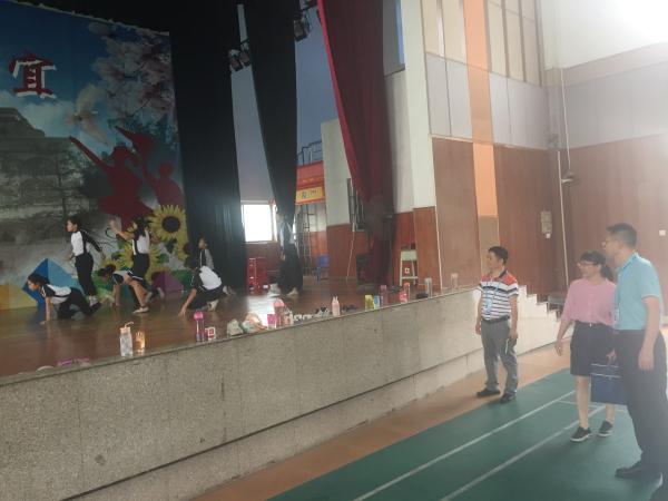 陈村镇潭村小学迎接课程开设及课堂教学情况督导简报