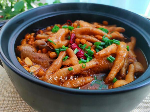 黄豆焖鸡爪,黄豆焖鸡爪的家常做法 - 美食杰黄豆焖