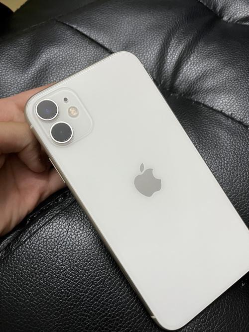 出苹果11128g白色