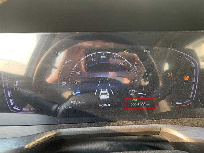 试长安cs75plus 1.5t 6at,爆款家用suv