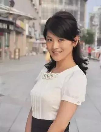 国内著名演员:陈艺戈咸宁通山人.