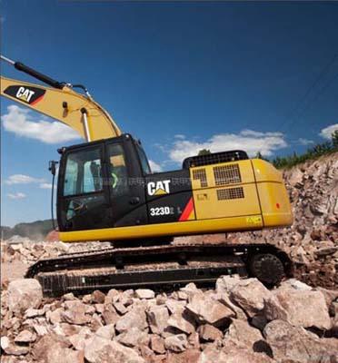 更省油更耐用 cat323d2l挖掘机导购
