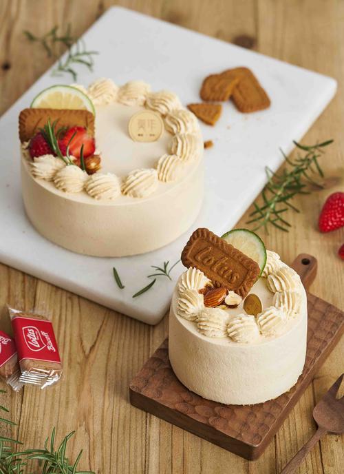 焦糖海盐杏仁蛋糕