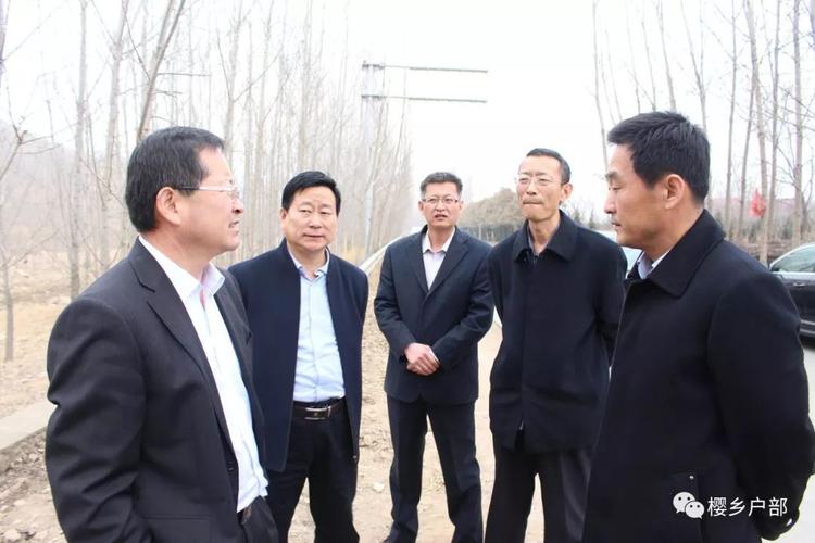 许京勇到户部乡视察三王路改造工程