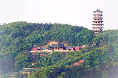 西峡寺山森林公园