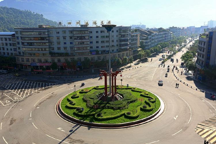  p>荥经县隶属四川雅安市,位于 a target="_blank" href="/item/四川