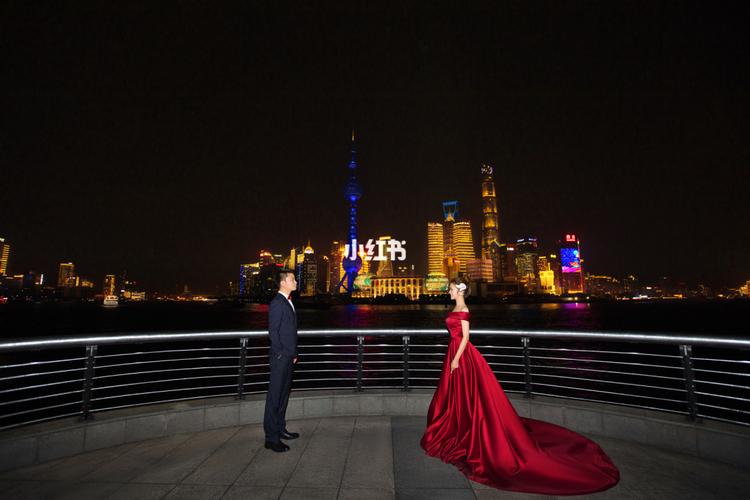 上海婚纱照-外滩霸气风_外滩_婚纱照_夜景_上海外滩夜景婚纱照风格