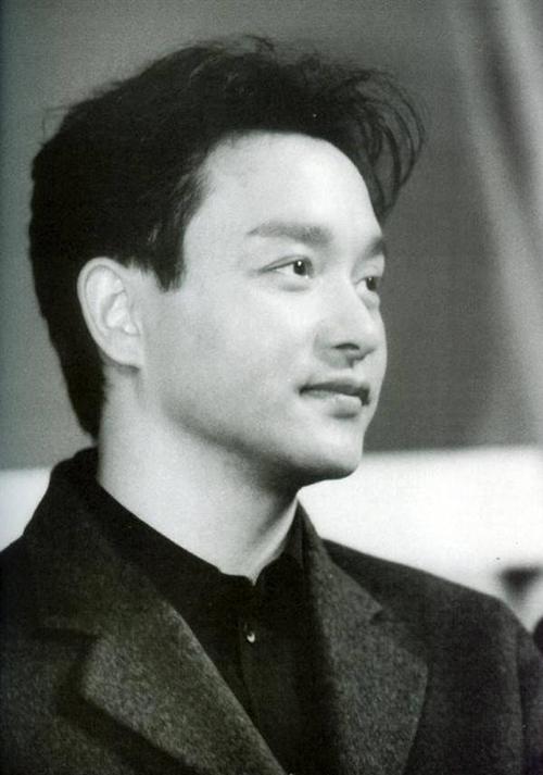 张国荣还是郭富城刘德华,他们还青涩的时期都已经把这个发型cp玩腻了