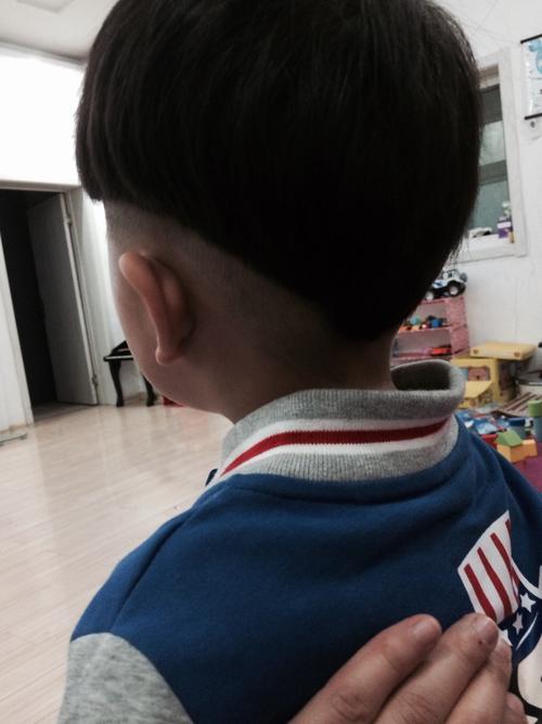 【萌宝发型】男宝发型也有新高度