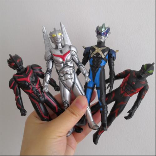 诺亚奥特曼可动人偶