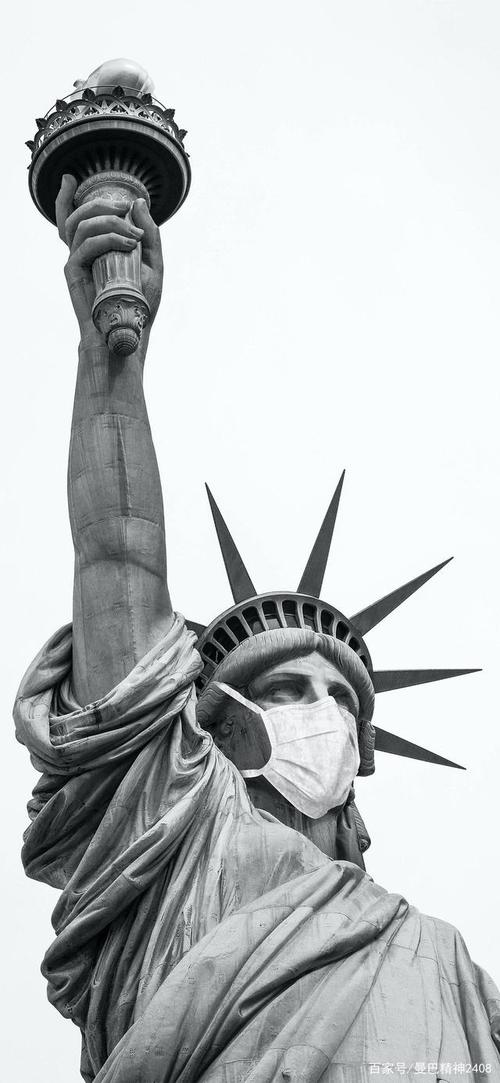 疫情下的美国,自由女神像戴上了口罩