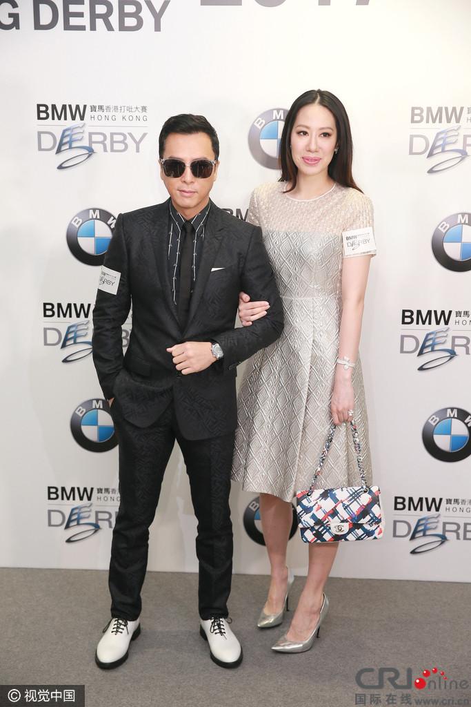 甄子丹老婆汪诗诗模特出身,身高181cm. 责任编辑