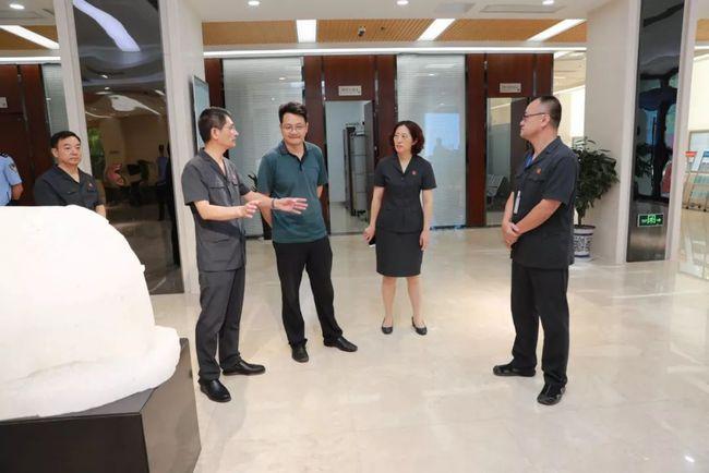 最高院立案庭副庭长王锦亚到市中院调研指导工作