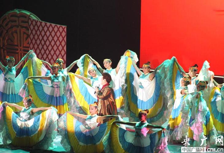 "中国梦·家乡情"演唱会; 儿童画我的家乡图画图片分享; 我思念故乡