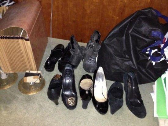 对于一个穿不了高跟鞋的人,早晚换鞋是必须的.