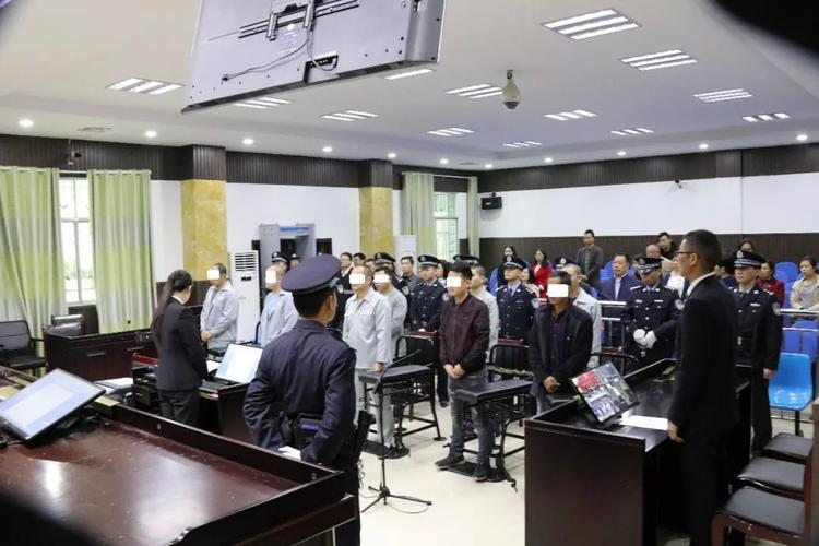印江县法院宣判现场