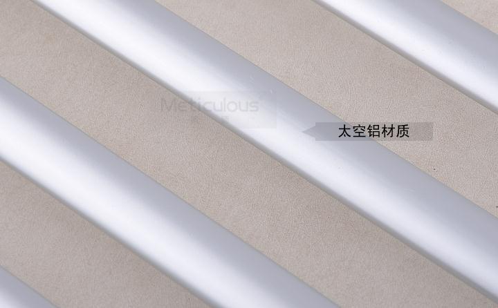 精选太空铝材质确保拉手色泽永久亮丽