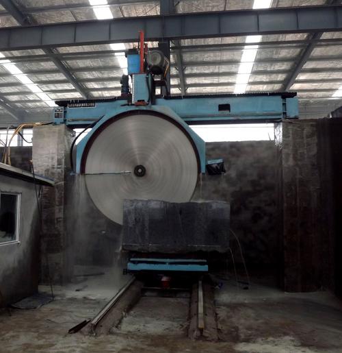 金刚圆盘锯石机,大锯,锯石机,马路沿石机,切割机,马路牙石机