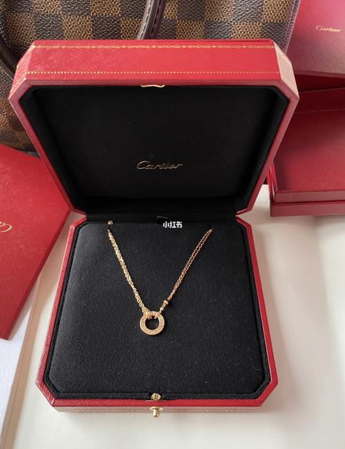 去年的卡地亚项链,回收价格7800   吐血!