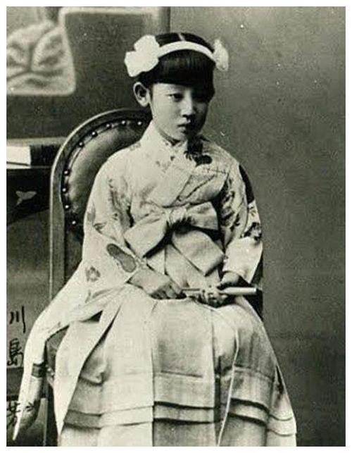 善耆欲借日本之力复国,将女儿显玗送给川岛浪速做养女,此后这位大清