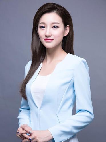 央视最靓女主播,21岁进体育频道,私下形象反差大堪比网红