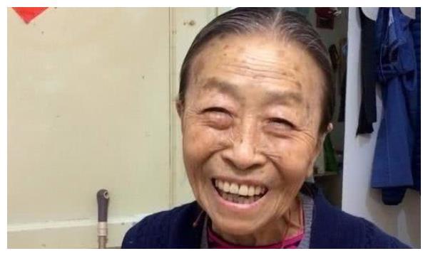 然而,张少华老师的丑闻不久前也被曝光,这主要是因为张少华早年曾经