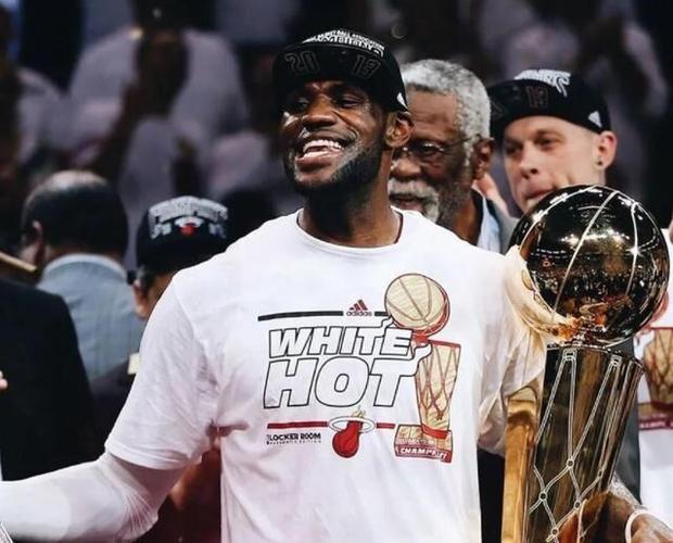 都是2个总冠军詹姆斯签约热火杜兰特加盟勇士谁更走捷径